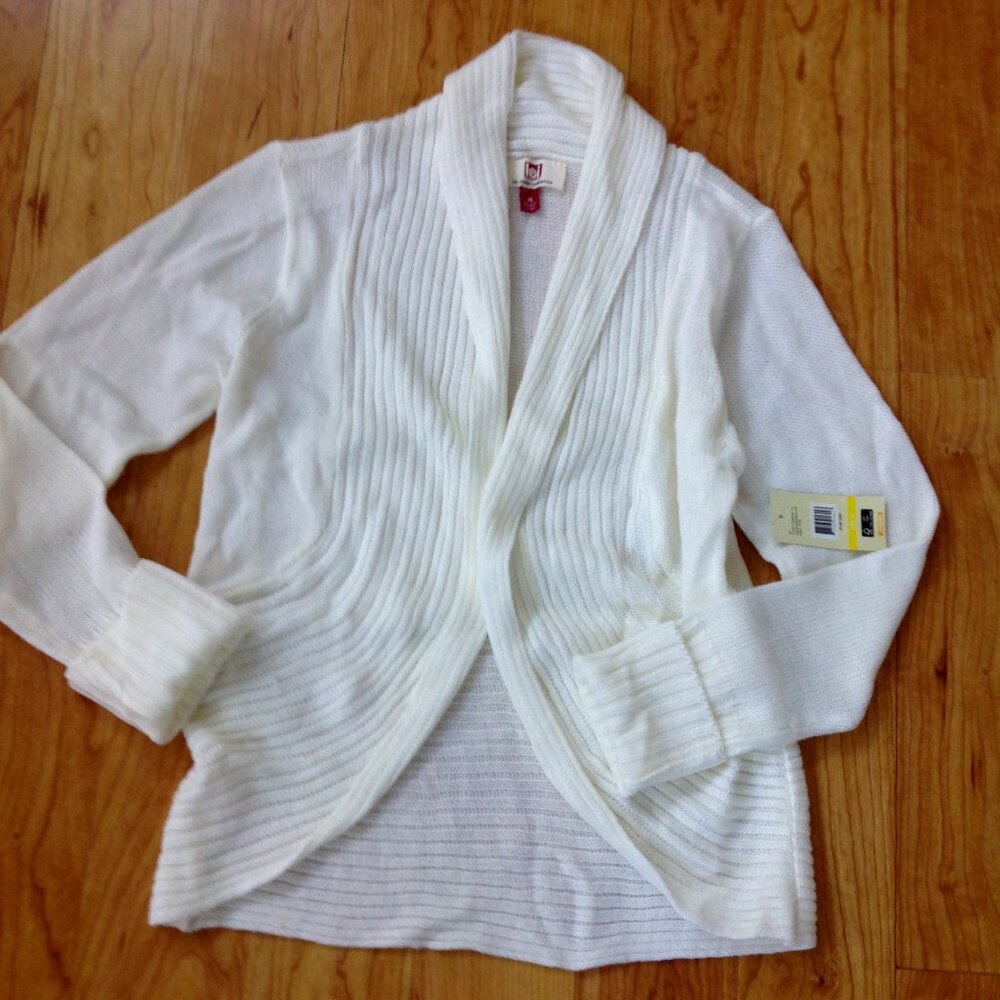 Sz Med White High- Low Dressy Sweater